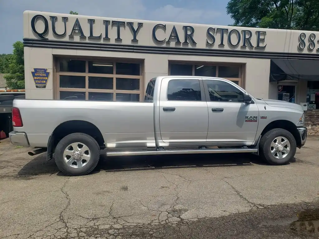 2014 RAM 3500 SLT LWB Crew Cab 4x4's photo