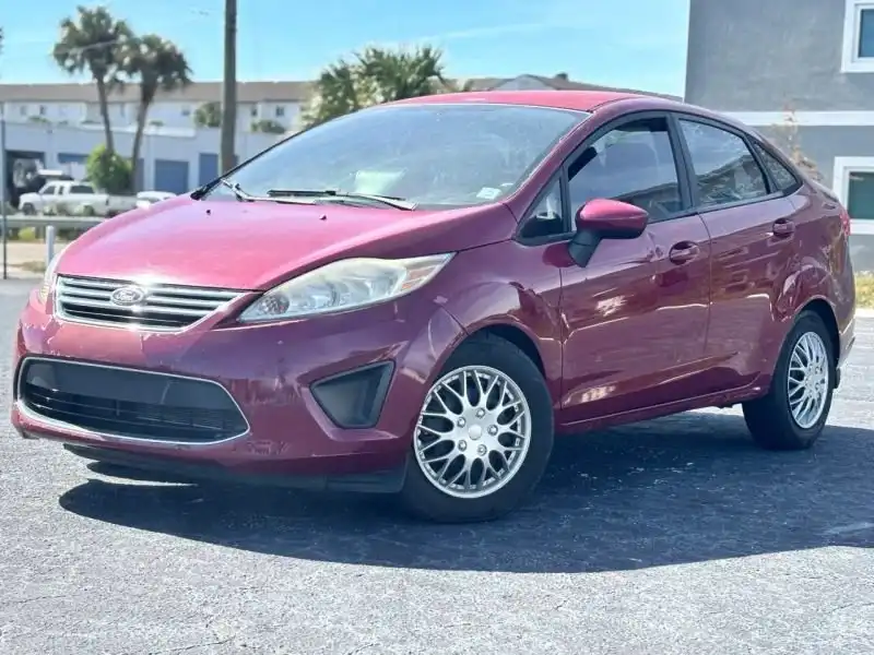 2011 Ford Fiesta SE Sedan's photo
