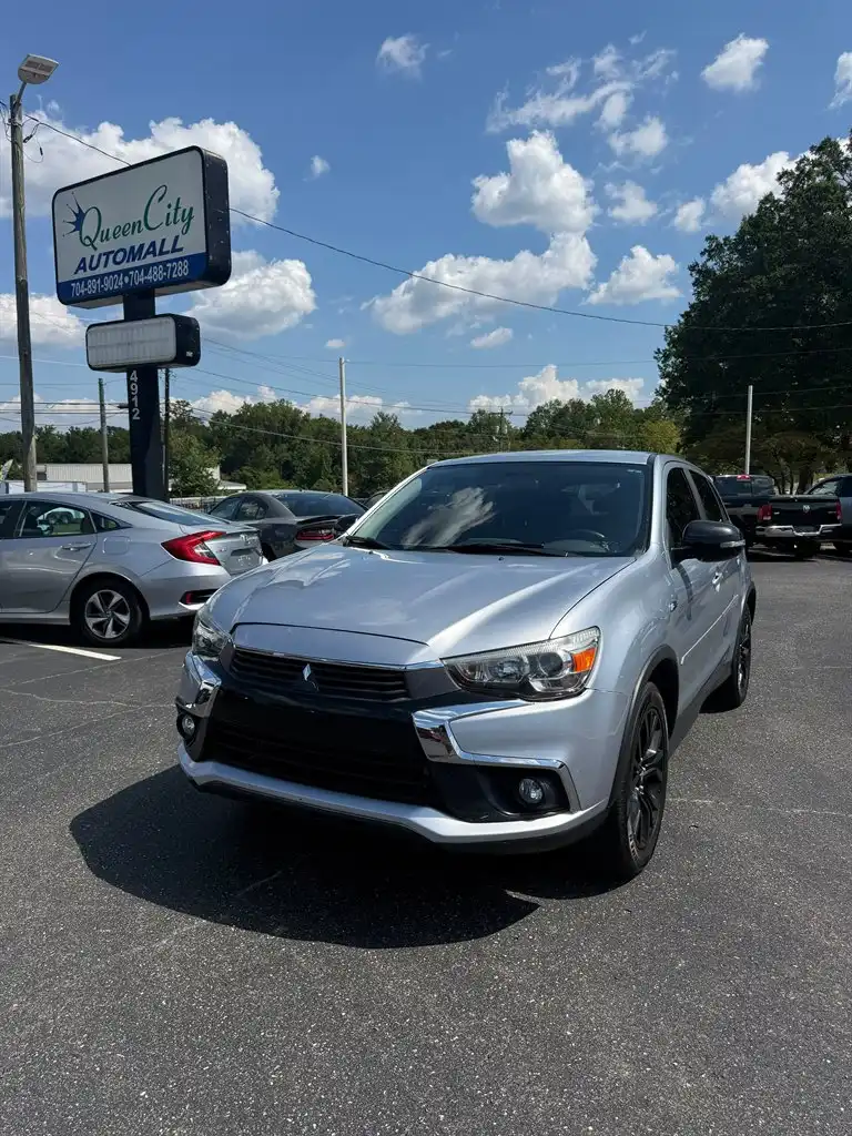 2017 Mitsubishi Outlander Sport 2.0 LE AWC CVT's photo