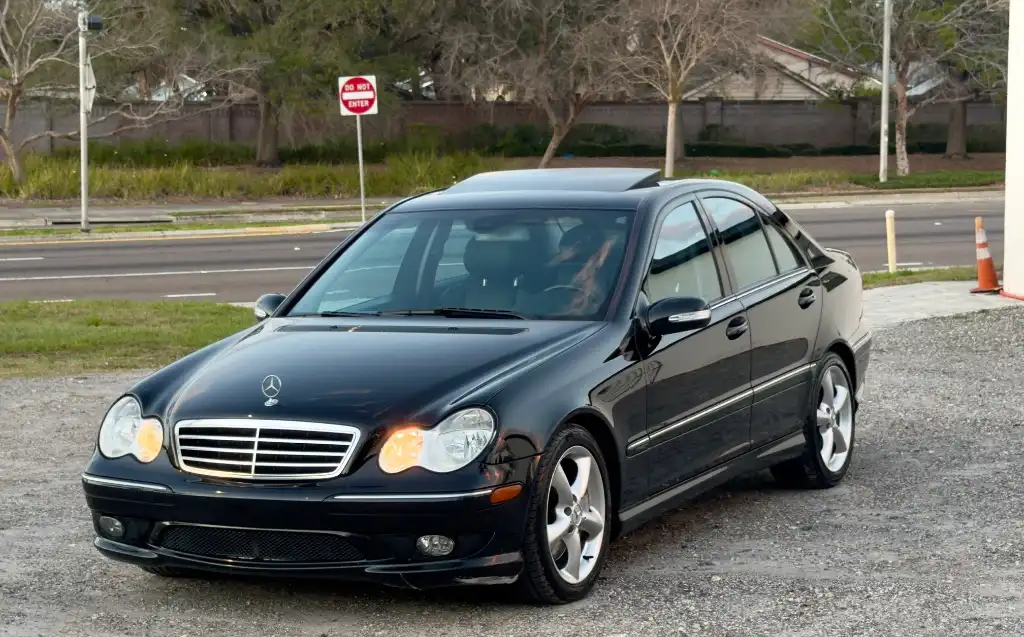 2006 Mercedes-Benz C-Class C230 Sport's photo