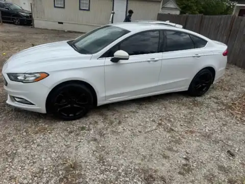 2017 Ford Fusion SE FWD's photo