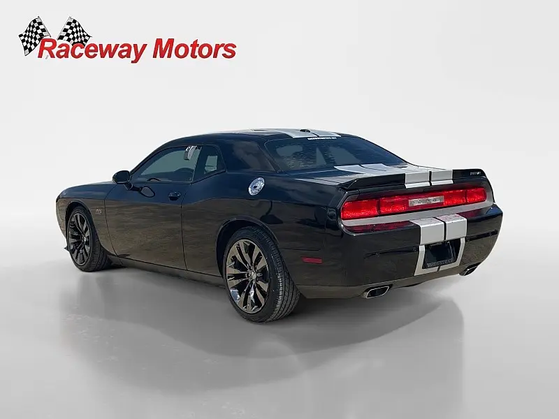 2013 Dodge Challenger SRT8 392 photo 3