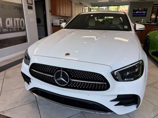 2022 Mercedes-Benz E-Class E350 photo 4