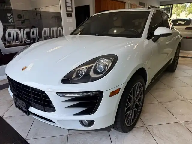 2017 Porsche Macan S's photo