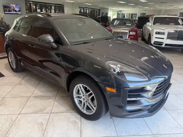 2020 Porsche Macan Base's photo