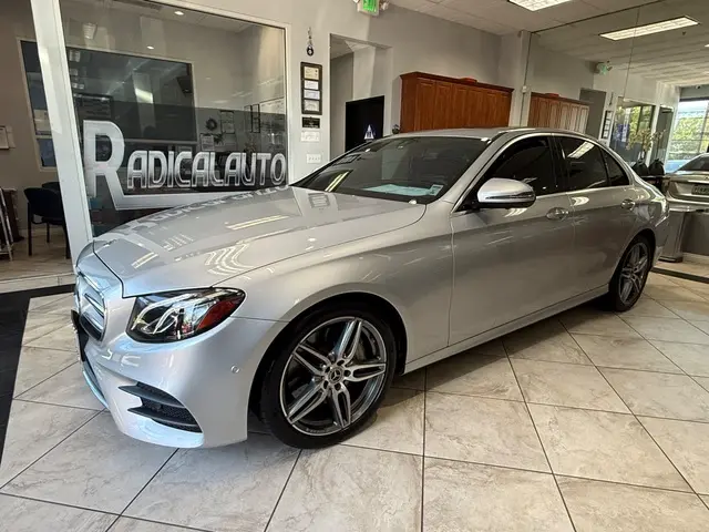 2019 Mercedes-Benz E-Class E300 photo 4