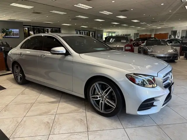 2019 Mercedes-Benz E-Class E300 photo 1