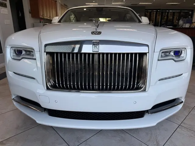 2018 Rolls-Royce Wraith Base photo 5