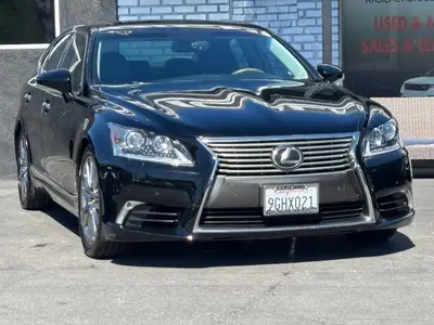 2017 Lexus LS 500 460 photo 3