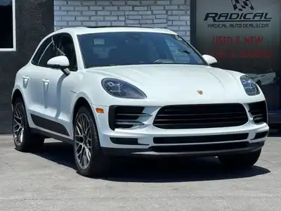 2019 Porsche Macan Base's photo