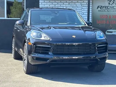 2019 Porsche Cayenne E-Hybrid photo 4