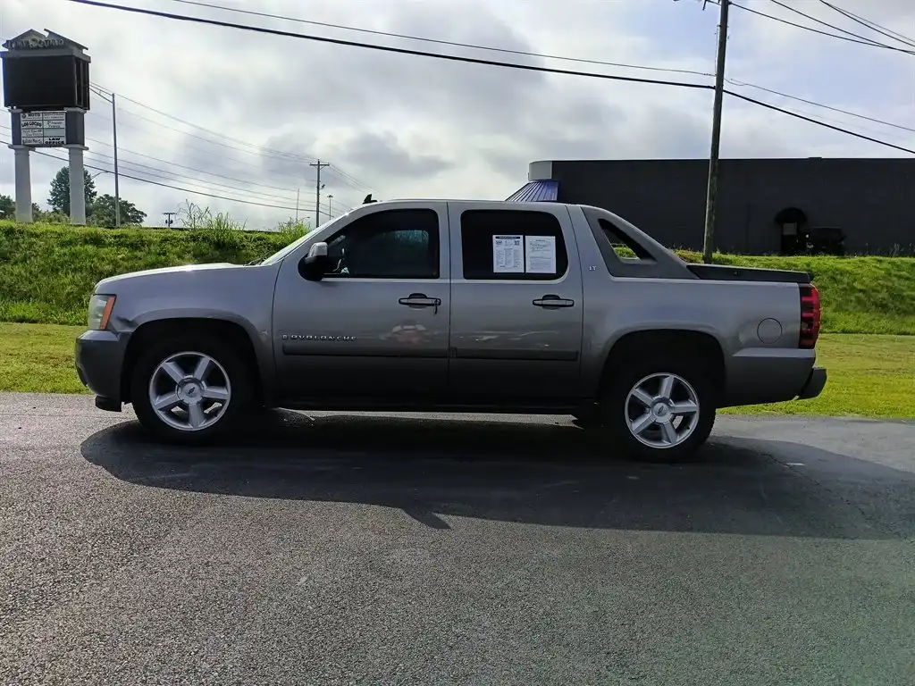 2008 Chevrolet Avalanche 2WD Avalanche w/1LS's photo