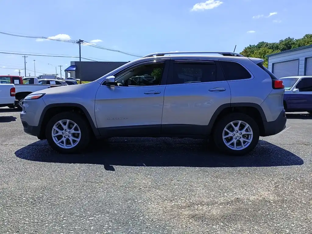 2018 Jeep Cherokee Latitude Plus's photo