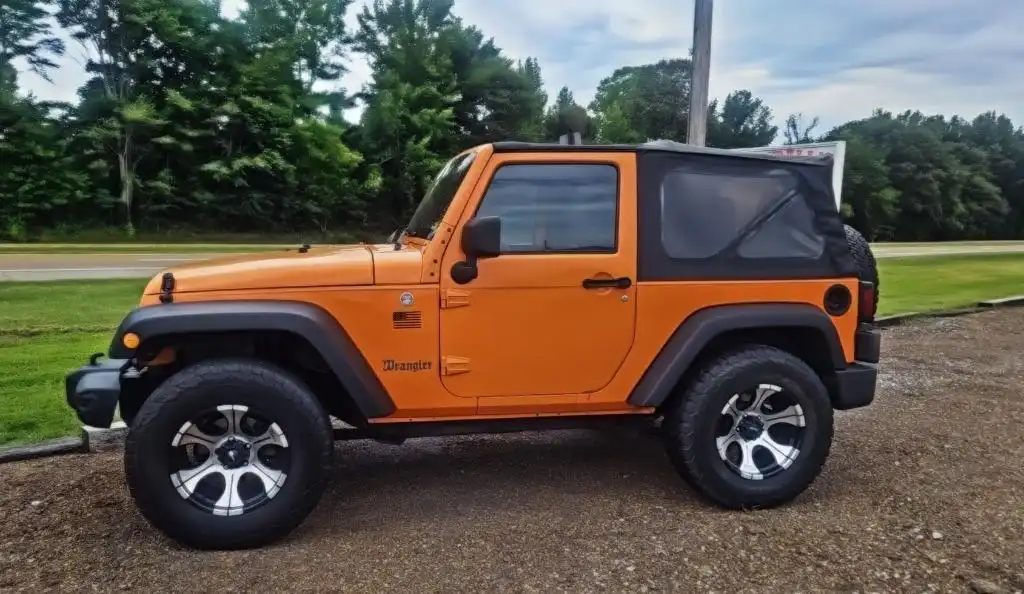2012 Jeep Wrangler Sport's photo