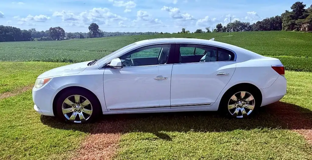 2010 Buick LaCrosse CXS's photo