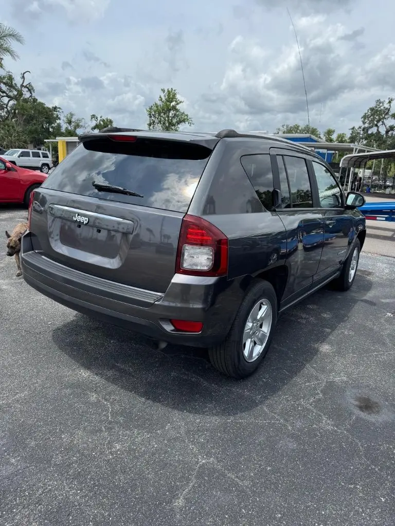 2015 Jeep Compass Sport photo 5