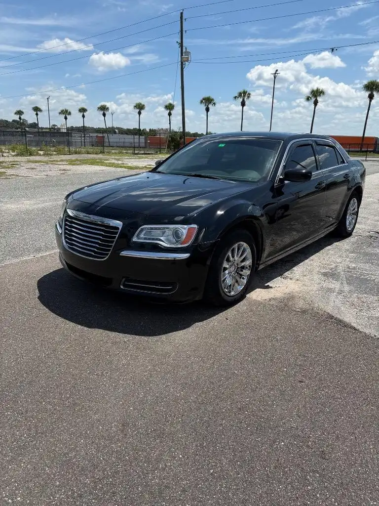 2013 Chrysler 300 Base's photo