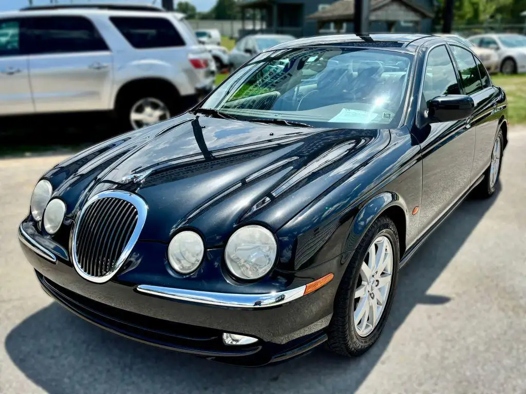 2001 Jaguar S-Type 3.0 V6's photo