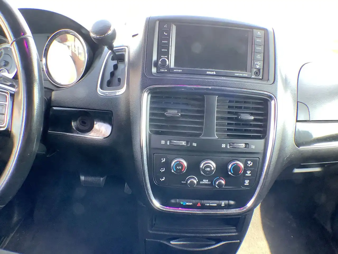 2019 Dodge Grand Caravan SE Plus's photo