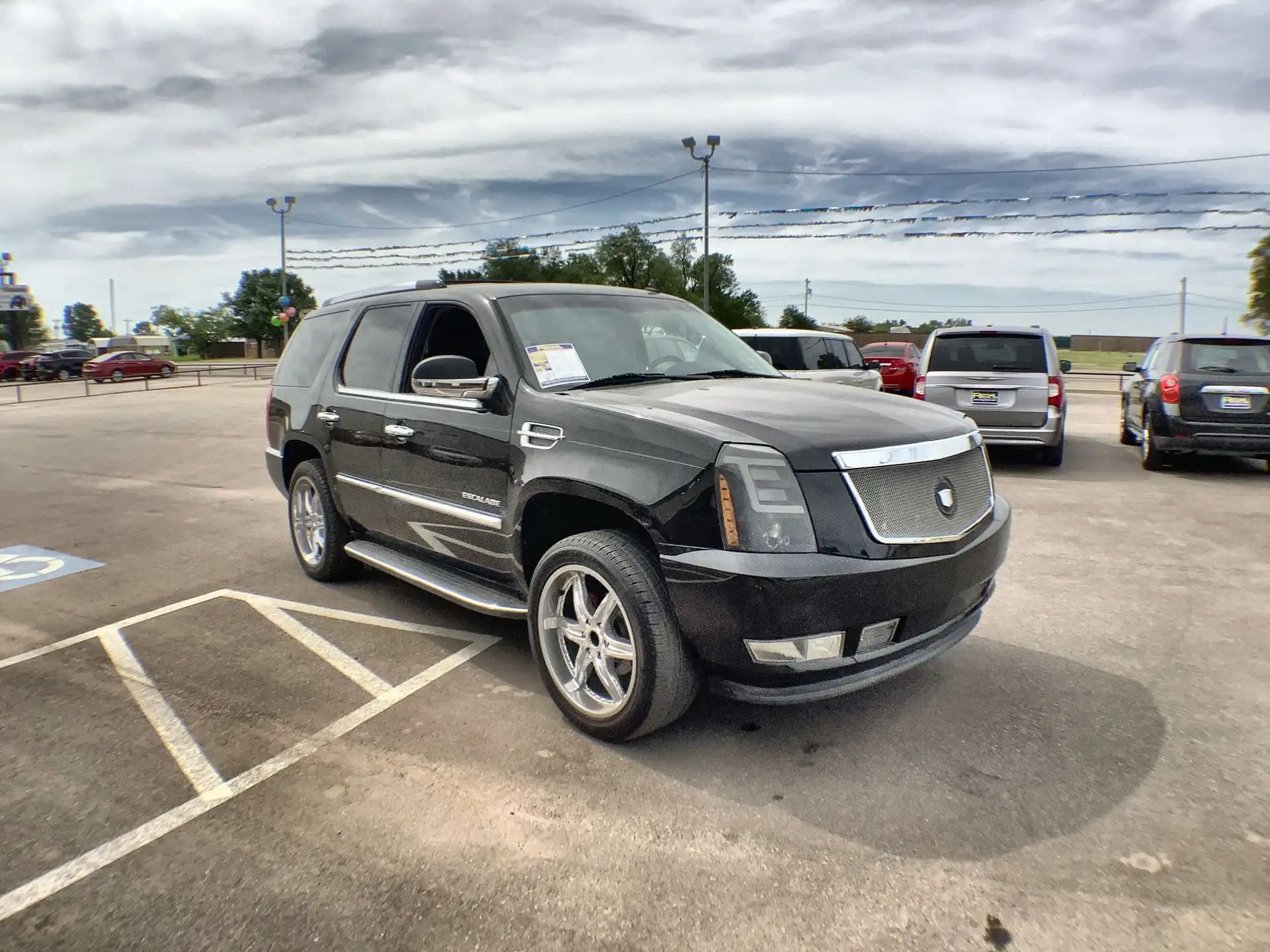 2010 Cadillac Escalade 2WD Luxury's photo