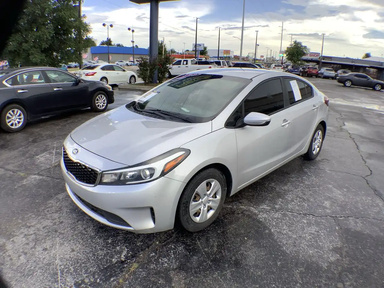 2018 Kia Forte LX's photo