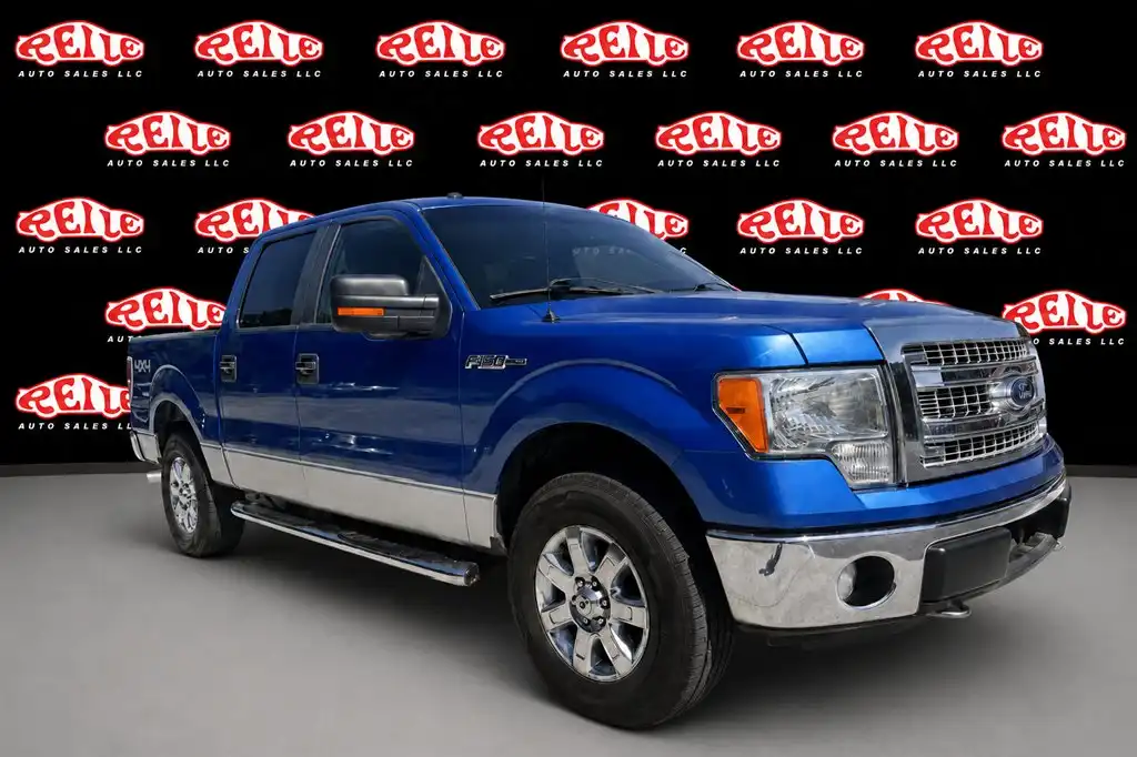 2013 Ford F-150 XLT 4WD SuperCrew 145 in's photo