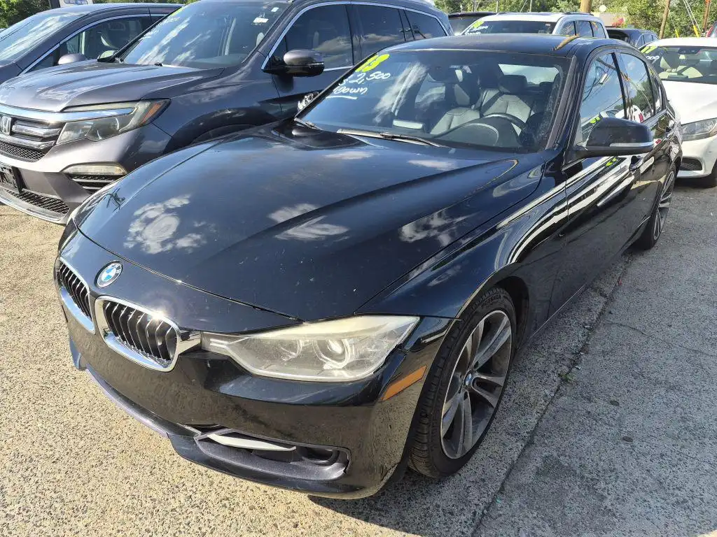 2013 BMW 3 Series 328i Sedan's photo