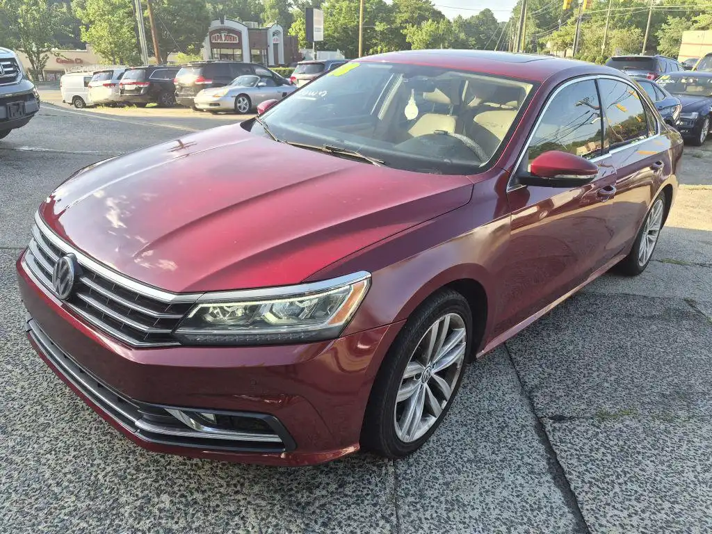 2018 Volkswagen Passat 2.0T SE w/ Technology Auto's photo