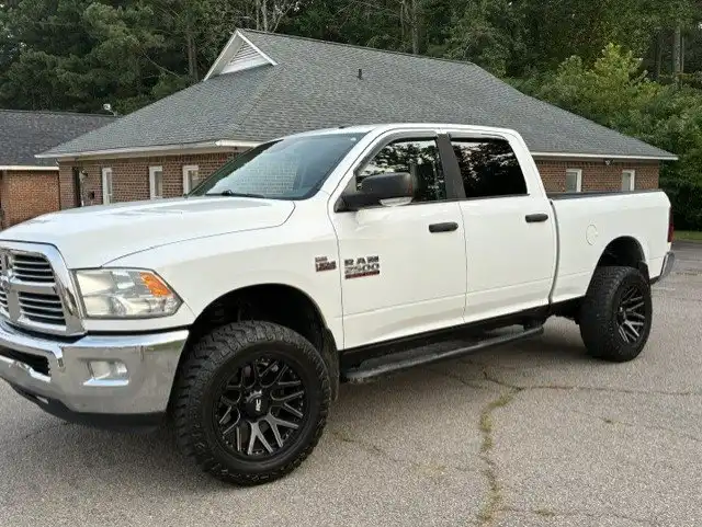 2014 RAM 2500 SLT Crew Cab SWB 4x4's photo