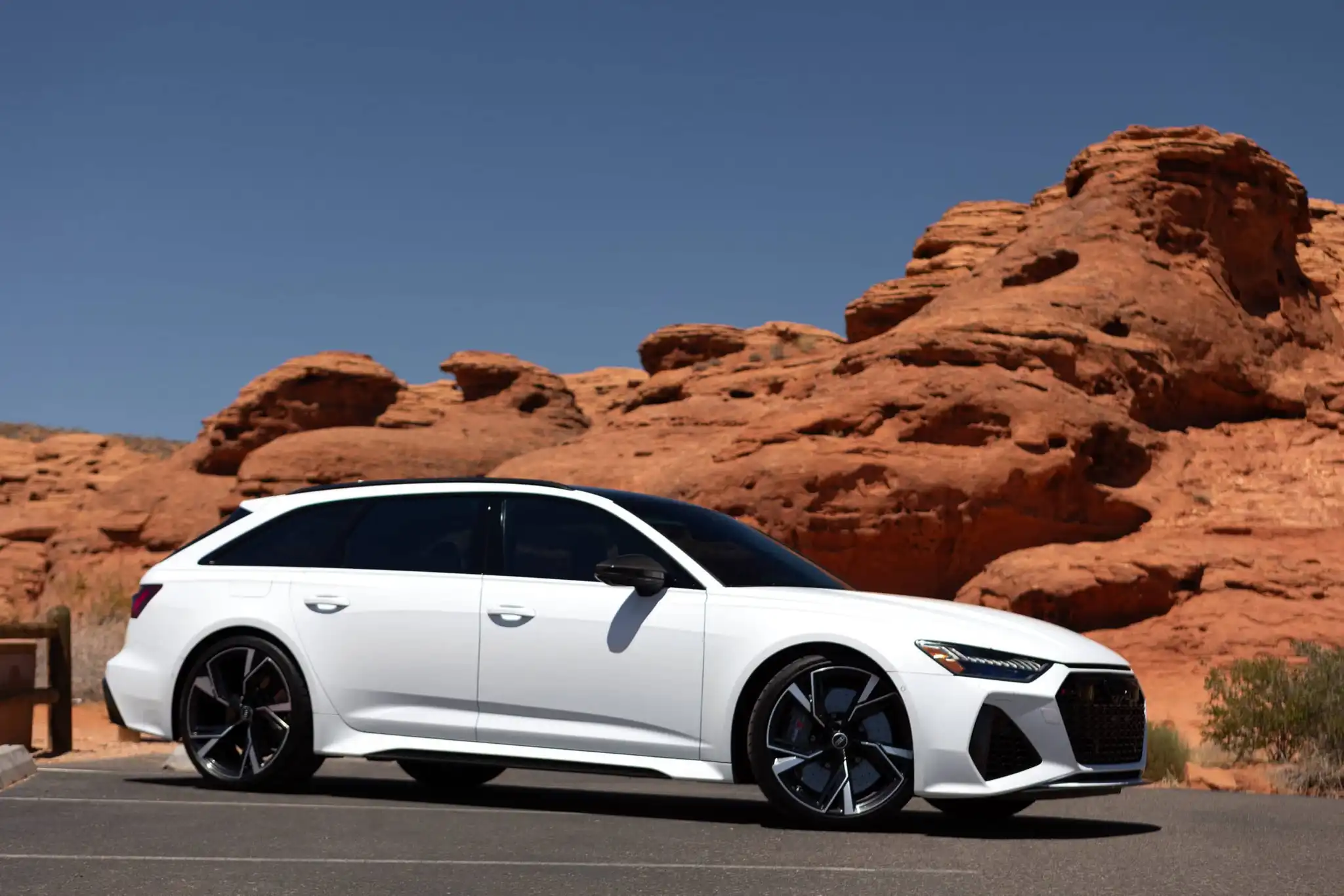 2021 Audi RS 6 Avant Base's photo