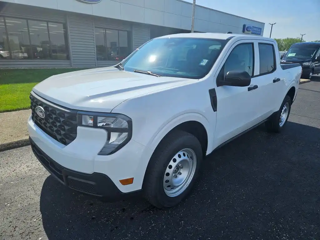 2026 Ford Maverick XL AWD's photo