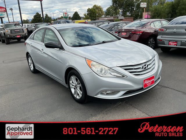 2013 Hyundai Sonata I4 GLS PZEV A T's photo