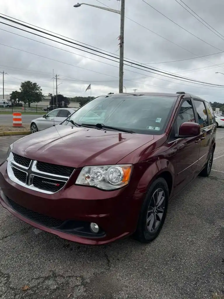 2017 Dodge Grand Caravan SXT's photo