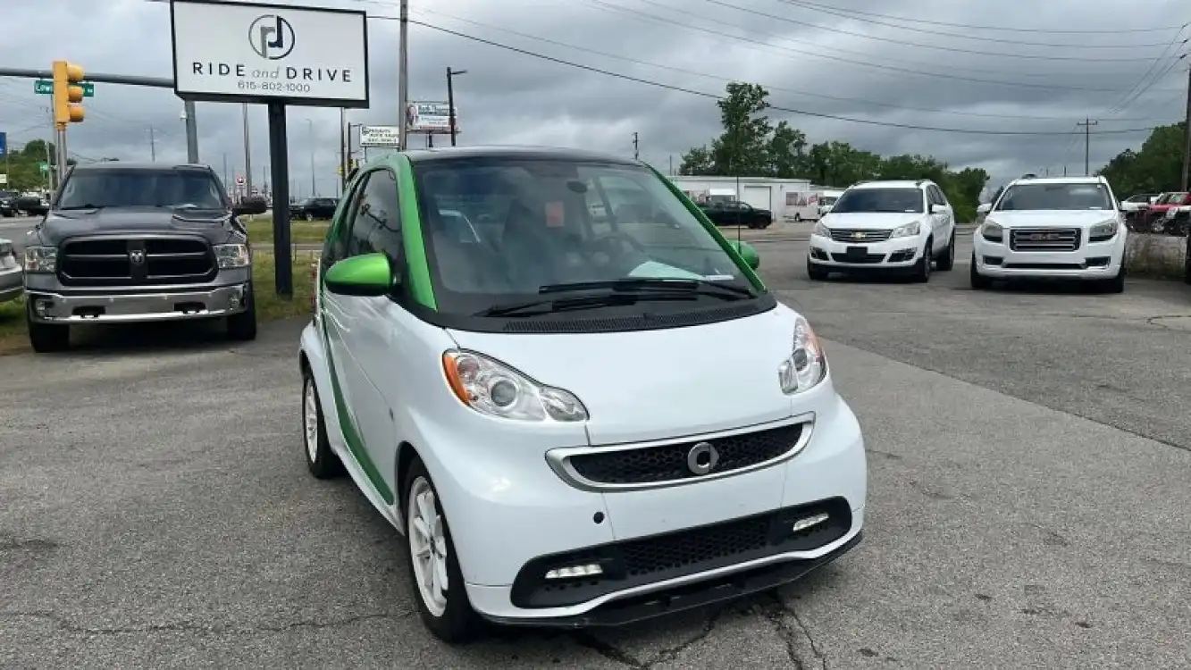 2015 smart fortwo Electric Drive Coupe's photo