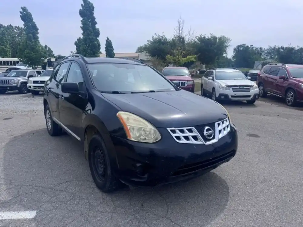 2014 Nissan Rogue Select S FWD's photo