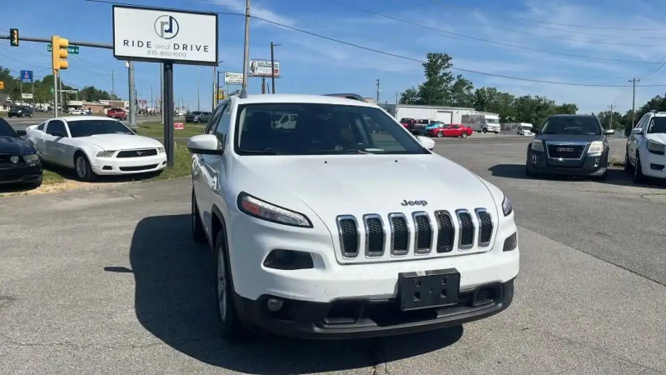 2015 Jeep Cherokee Latitude 4X4's photo