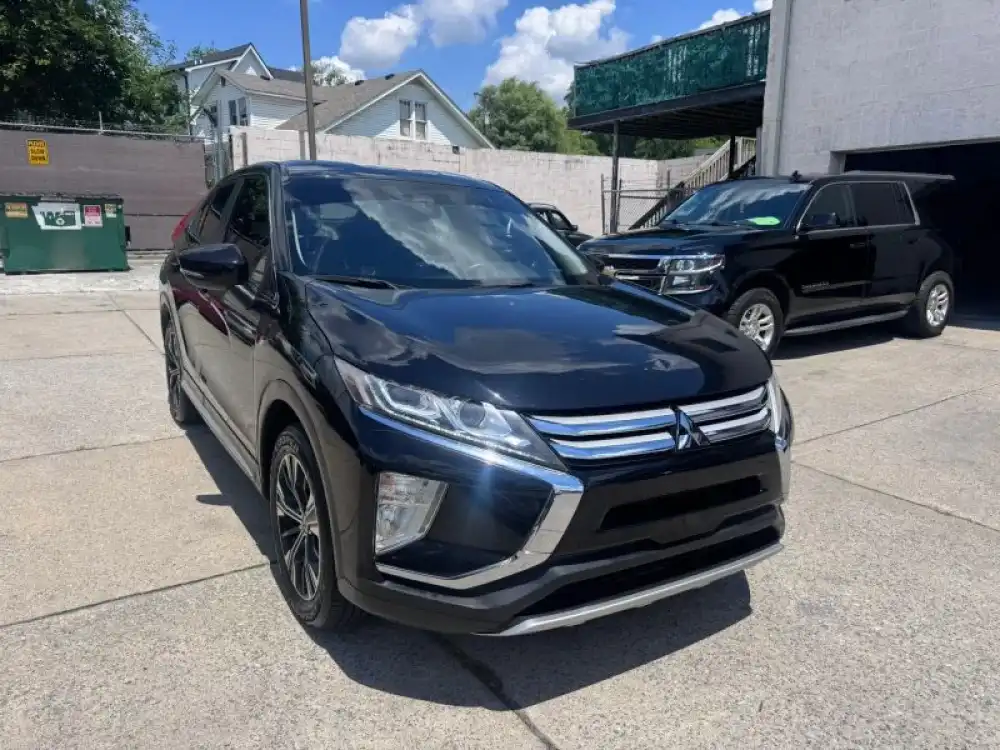 2020 Mitsubishi Eclipse Cross SE 2WD's photo