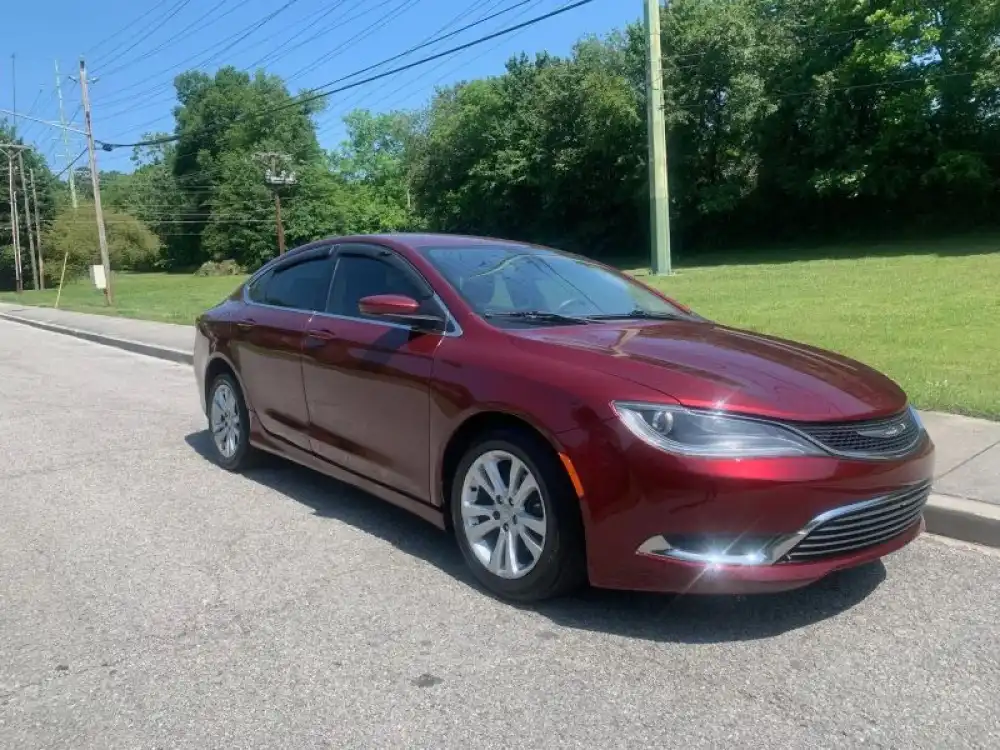 2015 Chrysler 200 Limited's photo