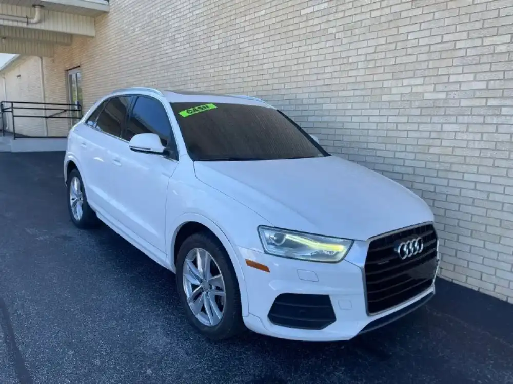 2016 Audi Q3 2.0T quattro tiptronic Premium Plus's photo
