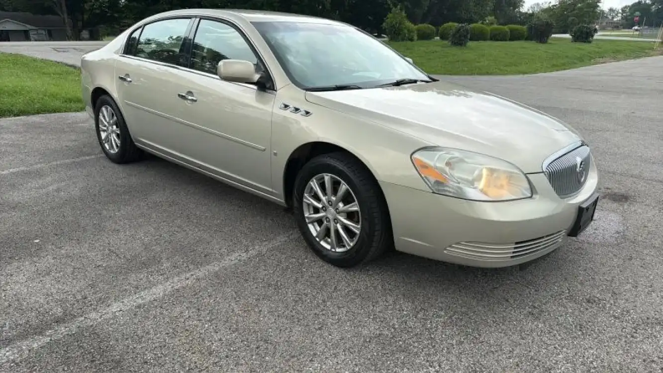 2009 Buick Lucerne CX-2's photo
