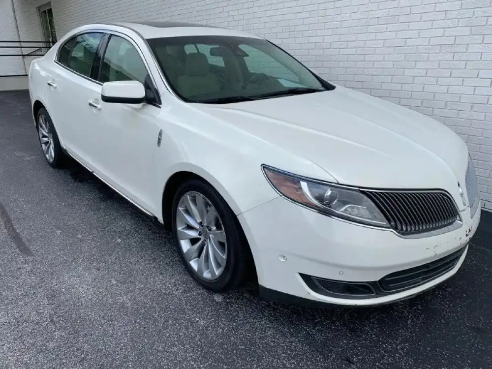 2013 Lincoln MKS FWD's photo