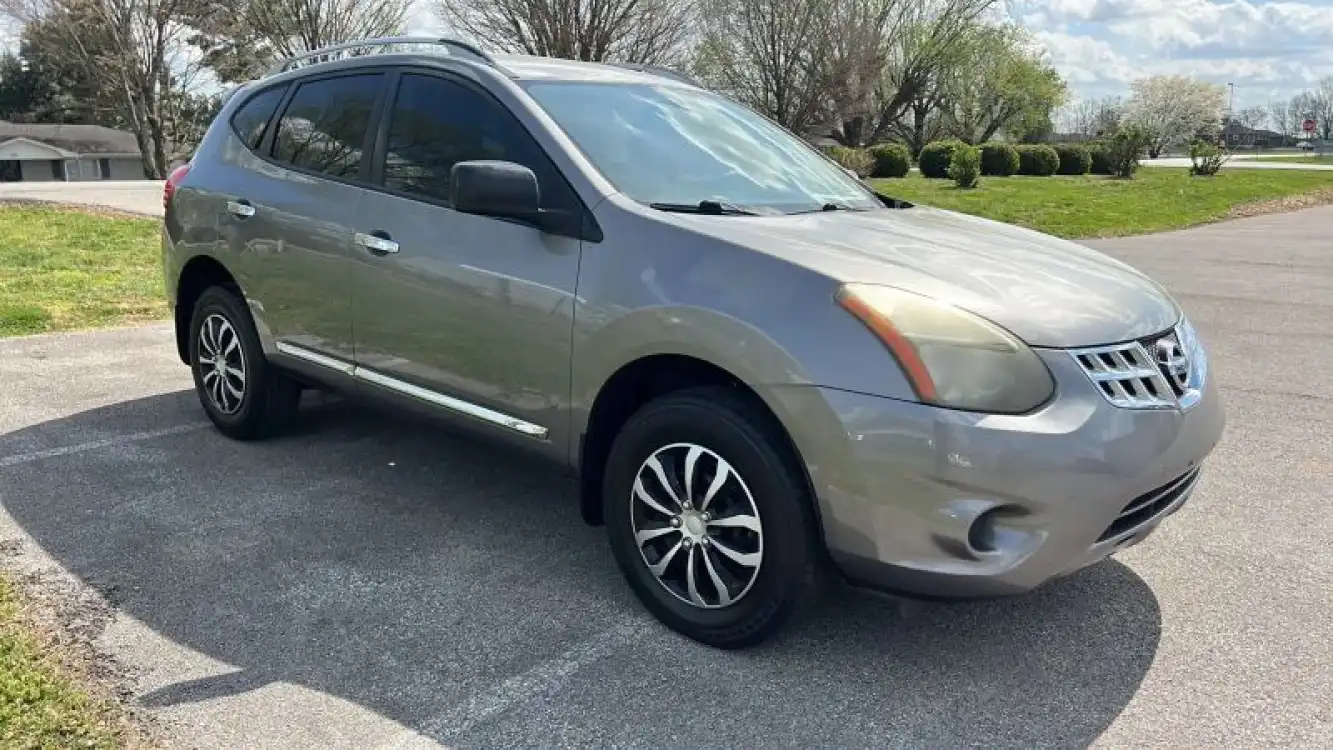 2014 Nissan Rogue Select S FWD's photo