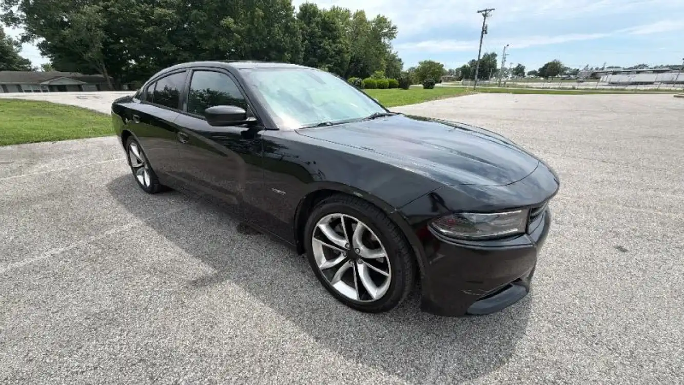 2016 Dodge Charger R/T's photo