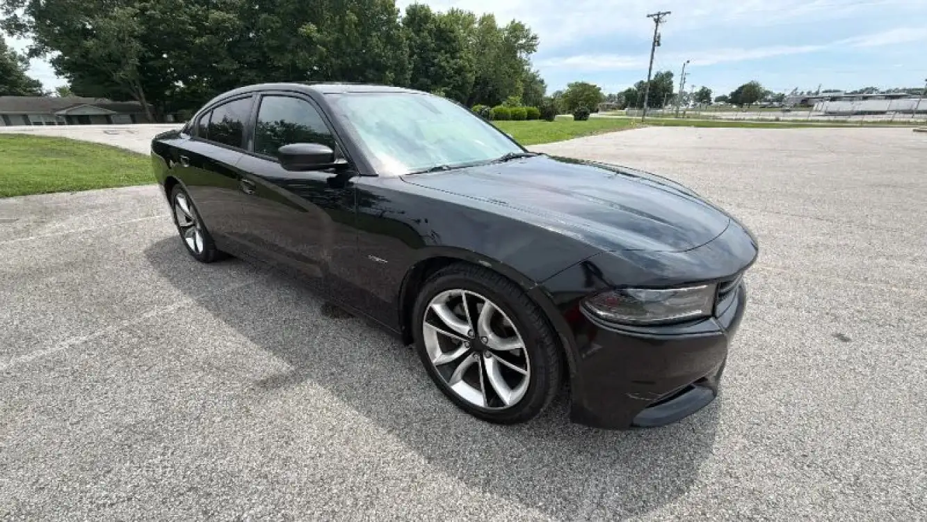 2016 Dodge Charger R/T's photo