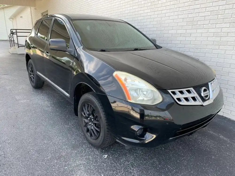 2013 Nissan Rogue S FWD's photo