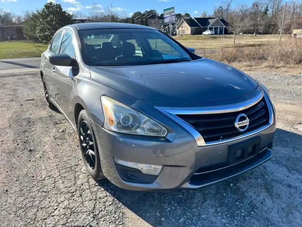 2015 Nissan Altima 2.5 S's photo