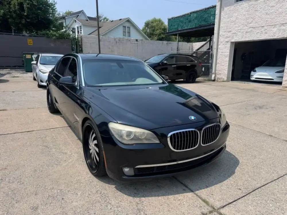 2009 BMW 7 Series 750Li's photo