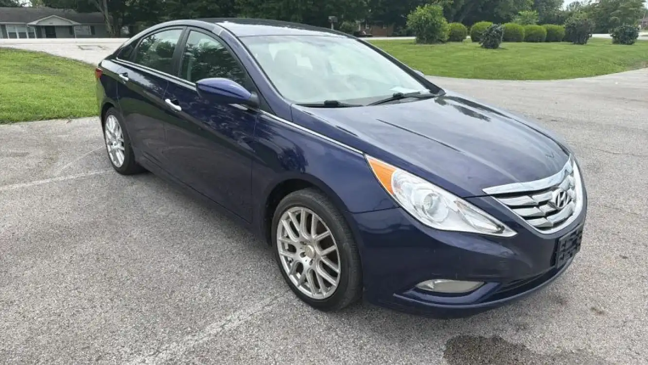 2012 Hyundai Sonata SE I4 A/T's photo