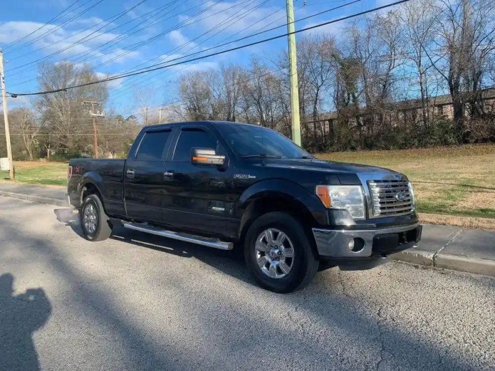 2012 Ford F-150 XLT 4WD SuperCrew 145 in's photo