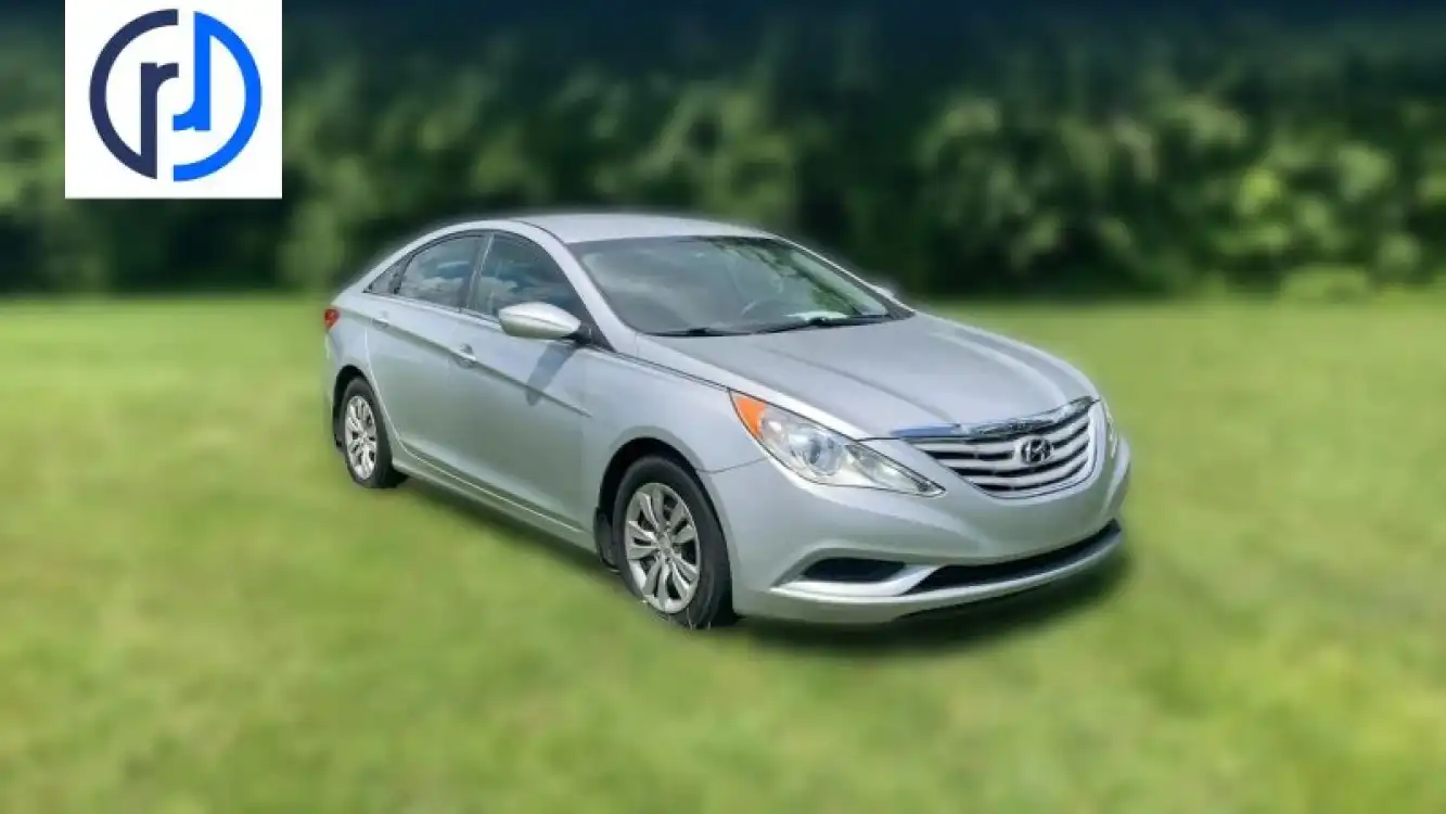 2012 Hyundai Sonata I4 GLS PZEV A T's photo